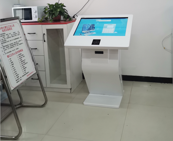 阜陽潁泉區(qū)財政系統(tǒng)8套定制惠農(nóng)補貼查詢一體機(jī)