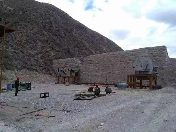 福建怎樣選購(gòu)重錘破碎機(jī)的廠(chǎng)家